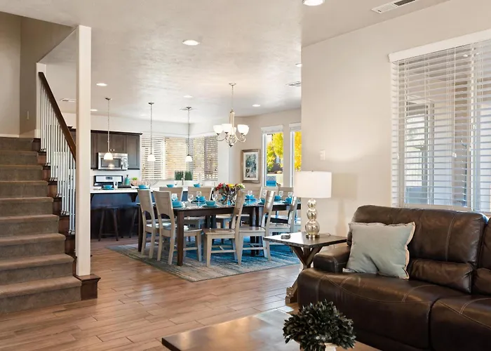 33| Poolside Retreat In St George With 3 Deck Views